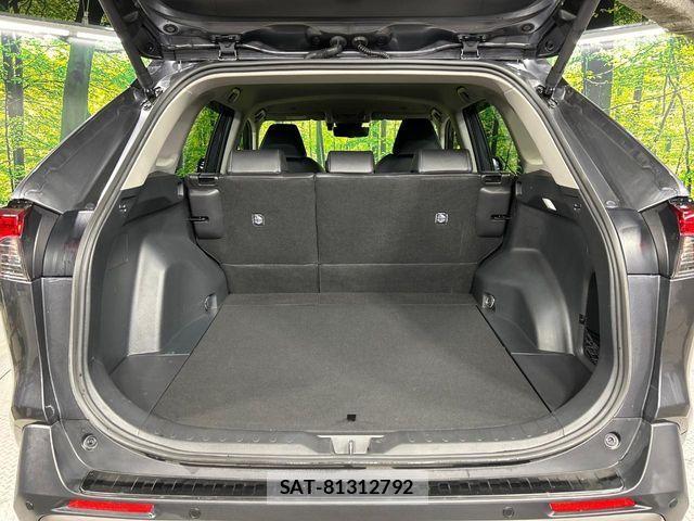 Toyota RAV4 2024-01 6753030-13