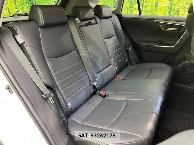 Toyota RAV4 2019-10 6753044-8