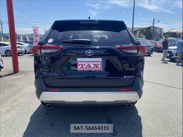 Toyota RAV4 2023-03 6753034-15