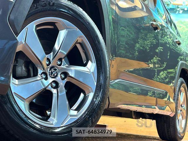 Toyota RAV4 2019-07 6753037-14