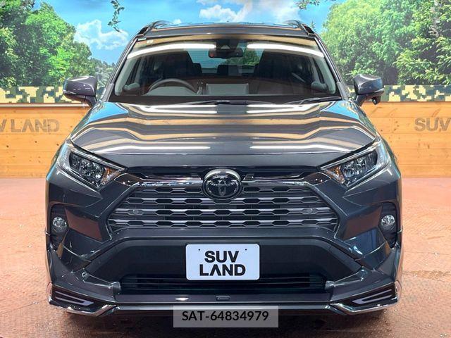 Toyota RAV4 2019-07 6753037-15