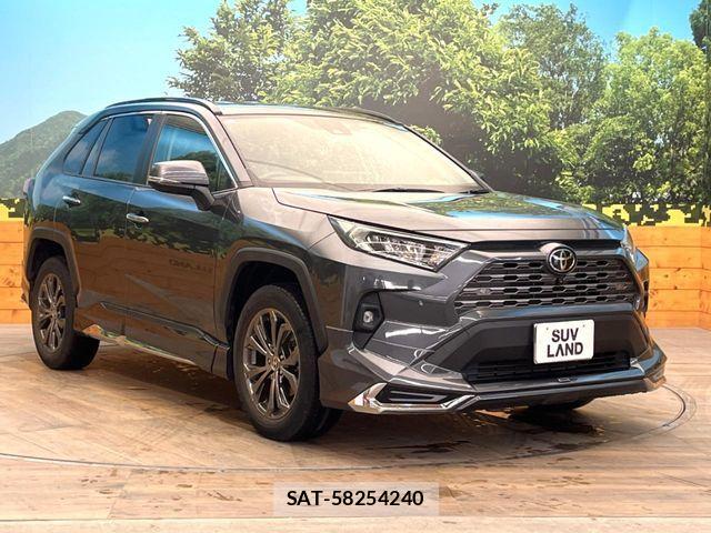 Toyota RAV4 2023-07 6816811-15