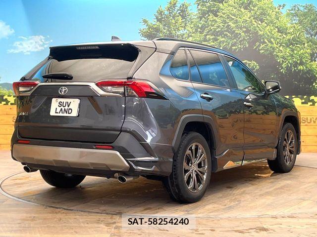 Toyota RAV4 2023-07 6816811-16