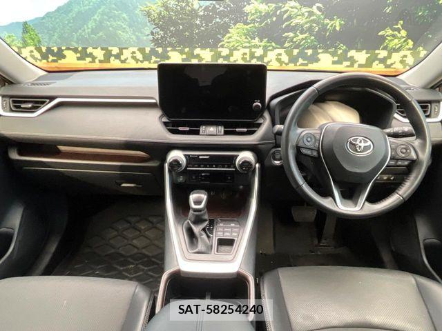 Toyota RAV4 2023-07 6816811-1