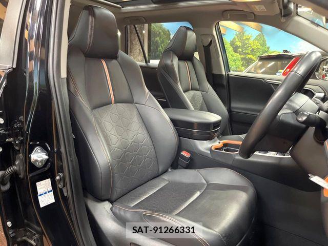 Toyota RAV4 2021-01 6816823-7