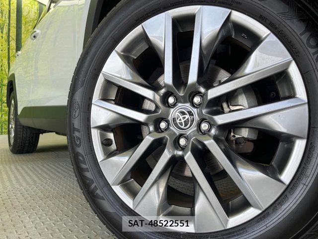 Toyota RAV4 2023-10 6816812-13