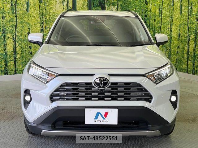 Toyota RAV4 2023-10 6816812-14