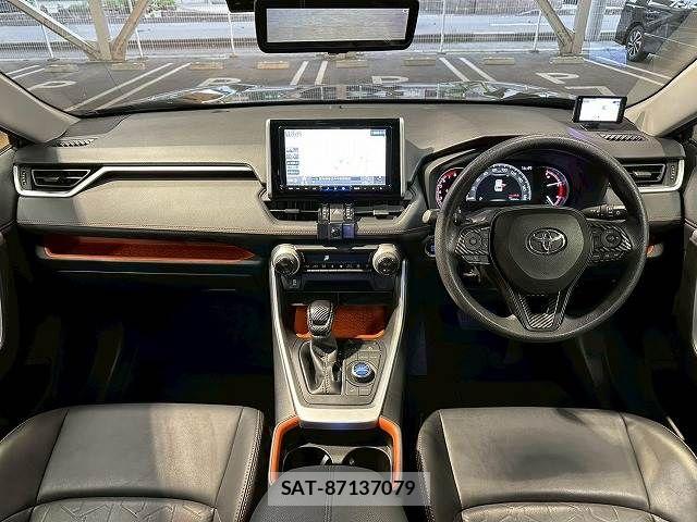 Toyota RAV4 2020-01 6816808-2