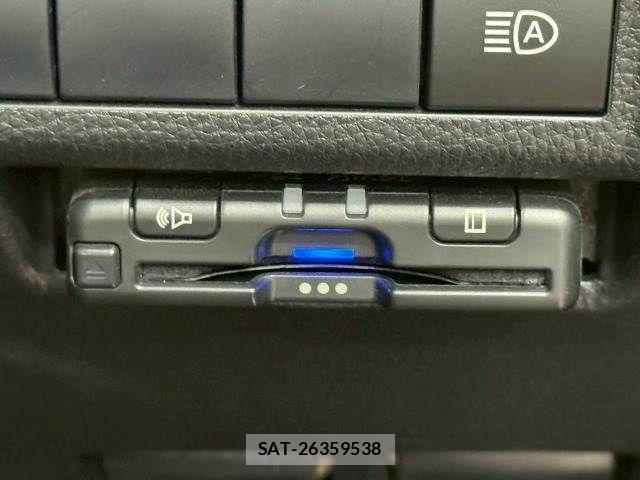 Toyota RAV4 2019-05 6816818-7