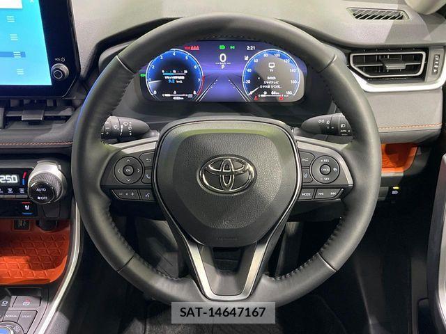 Toyota RAV4 2025-05 6816804-11