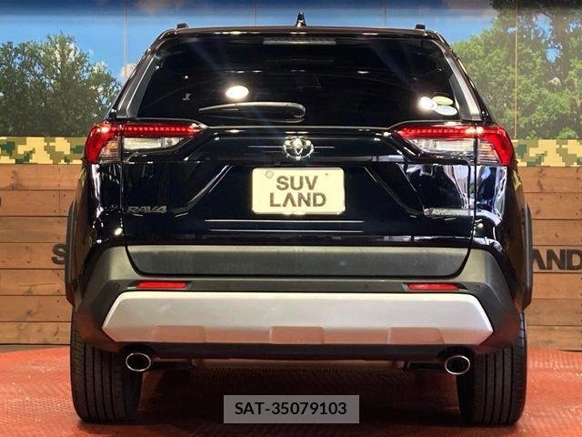 Toyota RAV4 2020-12 6816824-14