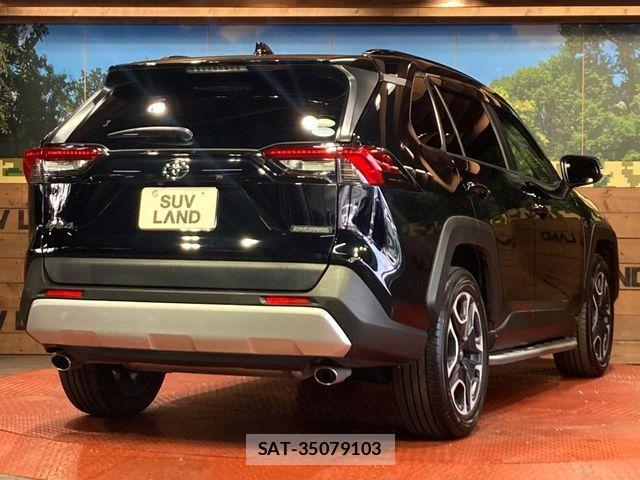 Toyota RAV4 2020-12 6816824-16