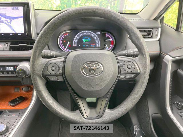 Toyota RAV4 2019-09 6816830-10