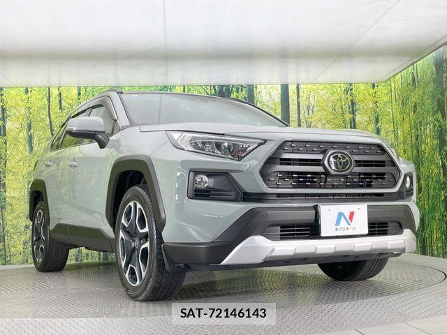 Toyota RAV4 2019-09 6816830-15
