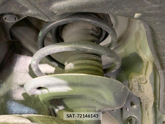 Toyota RAV4 2019-09 6816830-19