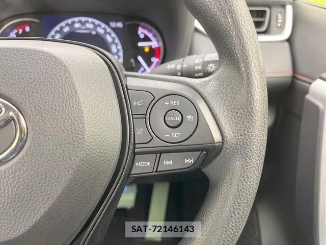 Toyota RAV4 2019-09 6816830-4