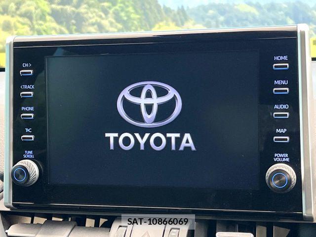Toyota RAV4 2021-06 6816828-2
