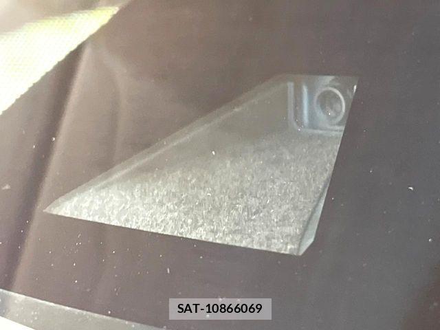 Toyota RAV4 2021-06 6816828-5