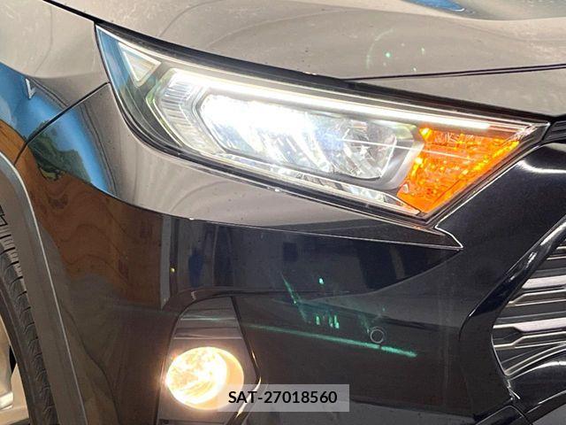 Toyota RAV4 2021-03 6816825-11