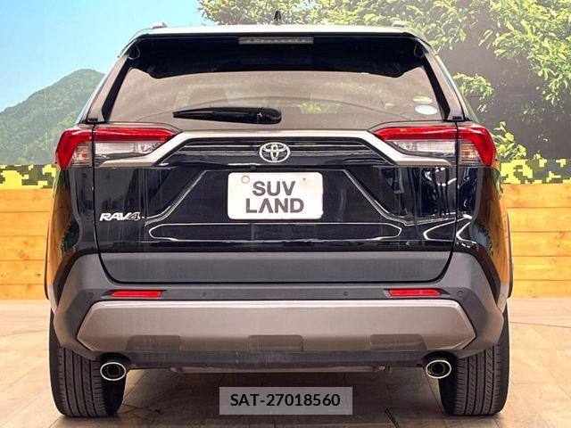Toyota RAV4 2021-03 6816825-14
