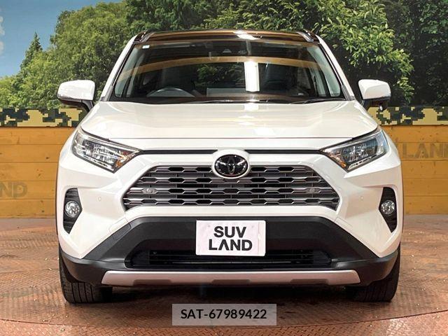 Toyota RAV4 2019-05 6816826-13