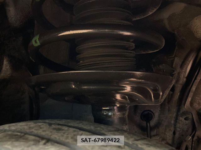 Toyota RAV4 2019-05 6816826-19