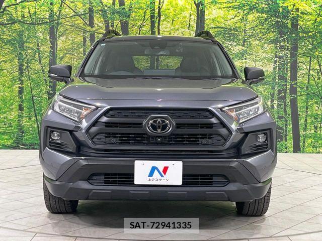 Toyota RAV4 2023-10 6816805-15