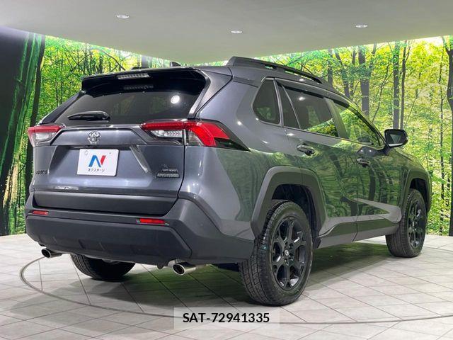 Toyota RAV4 2023-10 6816805-18