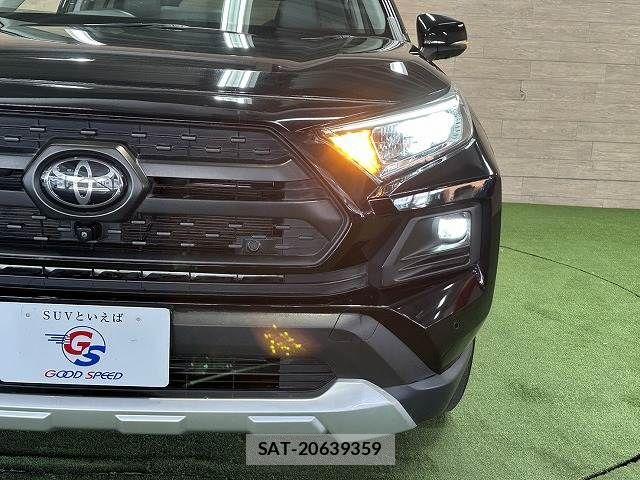 Toyota RAV4 2023-03 6816813-10