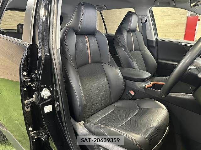 Toyota RAV4 2023-03 6816813-8