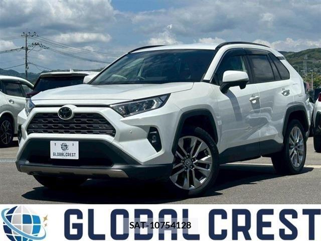 Toyota RAV4 2022-04 6816817-0