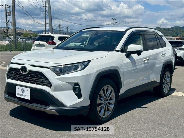 Toyota RAV4 2022-04 6816817-2