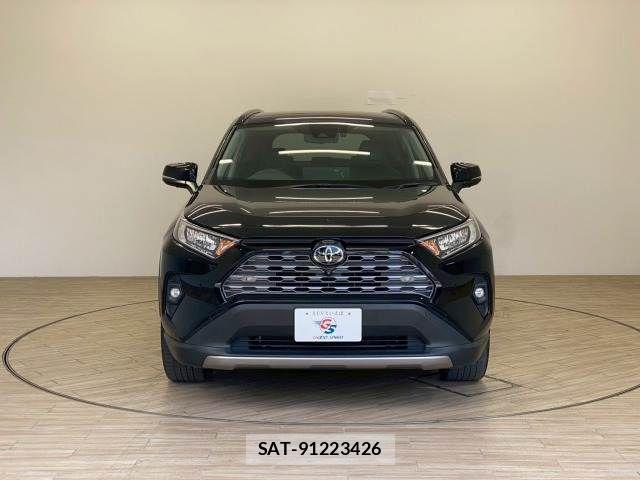 Toyota RAV4 2023-02 6816810-13