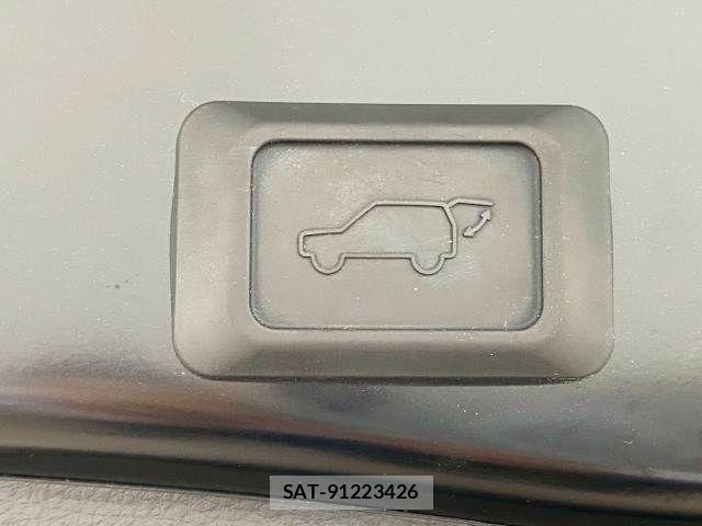 Toyota RAV4 2023-02 6816810-8