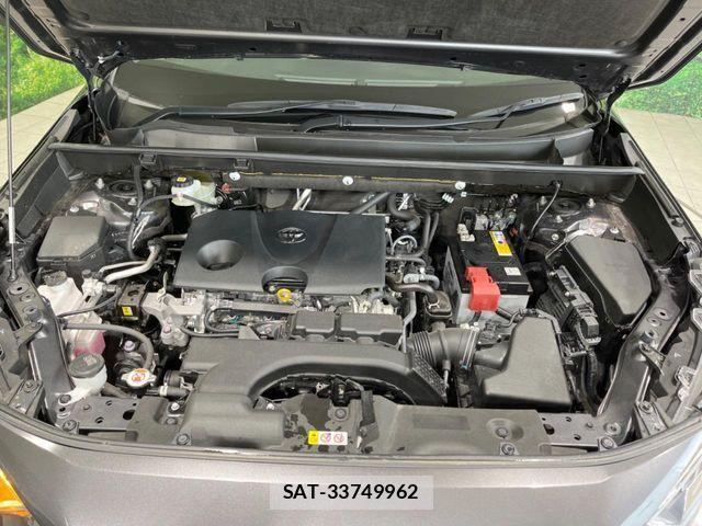 Toyota RAV4 2021-04 6816814-18