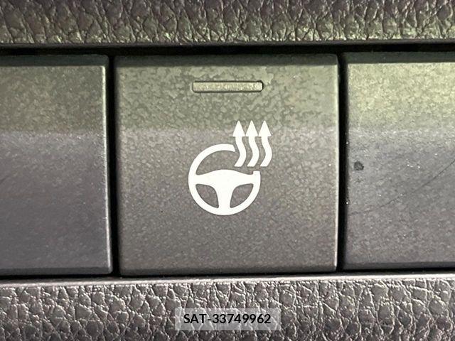 Toyota RAV4 2021-04 6816814-8