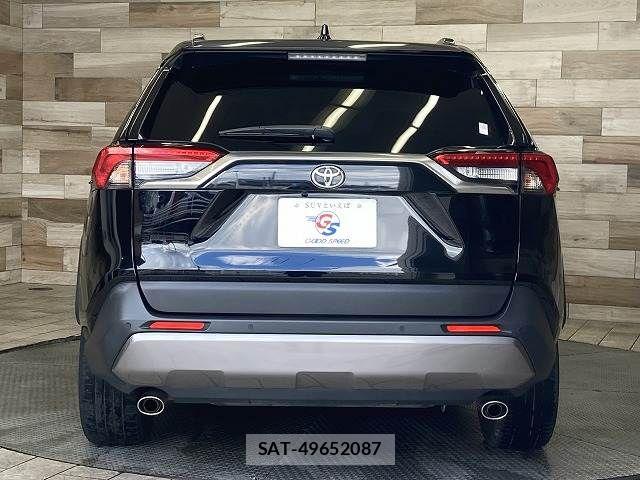 Toyota RAV4 2019-10 6816827-14