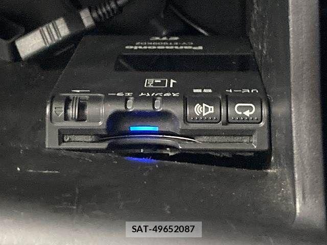 Toyota RAV4 2019-10 6816827-7
