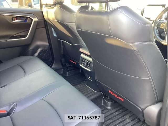 Toyota RAV4 2021-09 6911876-17