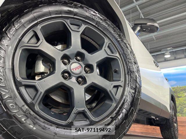 Toyota RAV4 2024-05 6911845-12