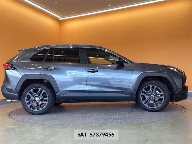 Toyota RAV4 2024-07 6911857-10