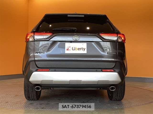 Toyota RAV4 2024-07 6911857-12