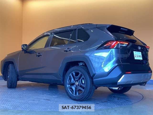 Toyota RAV4 2024-07 6911857-13