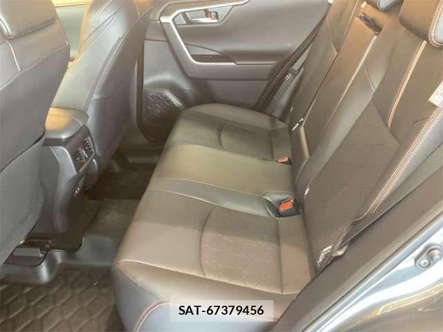 Toyota RAV4 2024-07 6911857-18