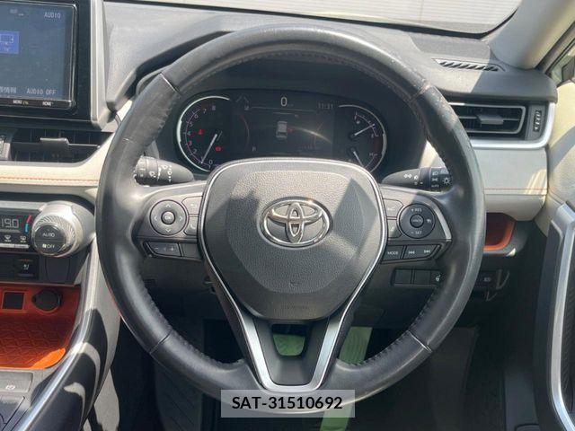 Toyota RAV4 2019-11 6911878-11