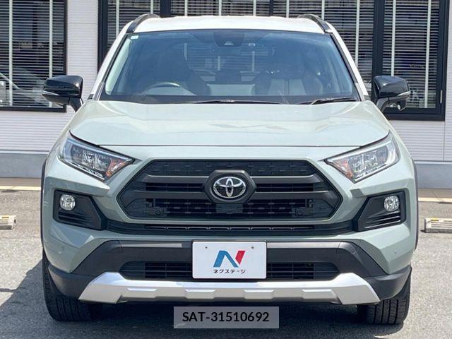Toyota RAV4 2019-11 6911878-14