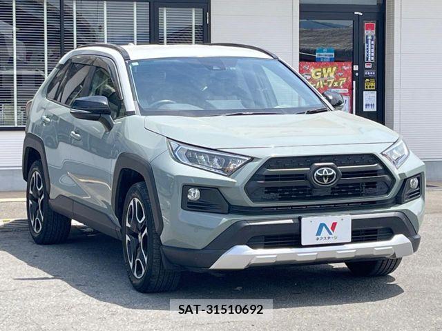 Toyota RAV4 2019-11 6911878-16