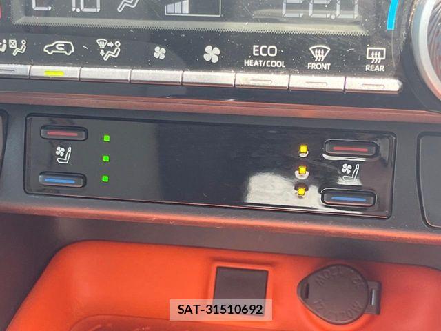 Toyota RAV4 2019-11 6911878-6