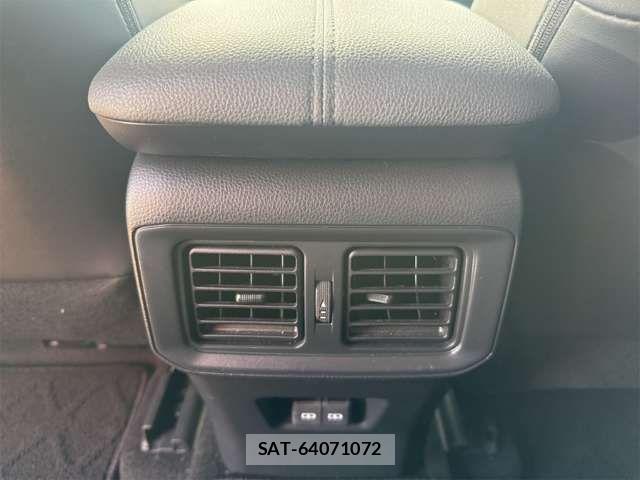 Toyota RAV4 2023-06 6911861-17
