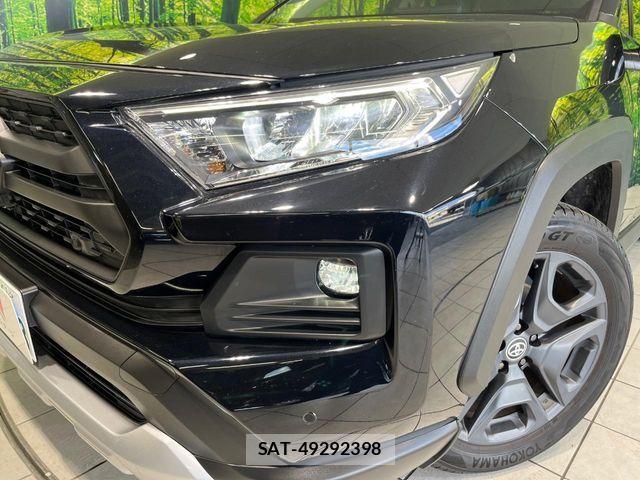 Toyota RAV4 2022-11 6911860-11
